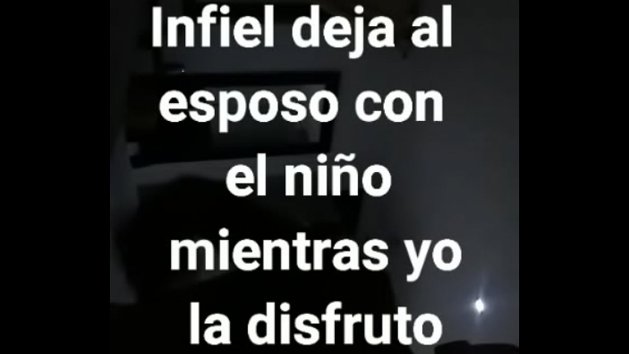 Su esposo cuidando el beb&eacute;, ella cuidando mi verga!!!