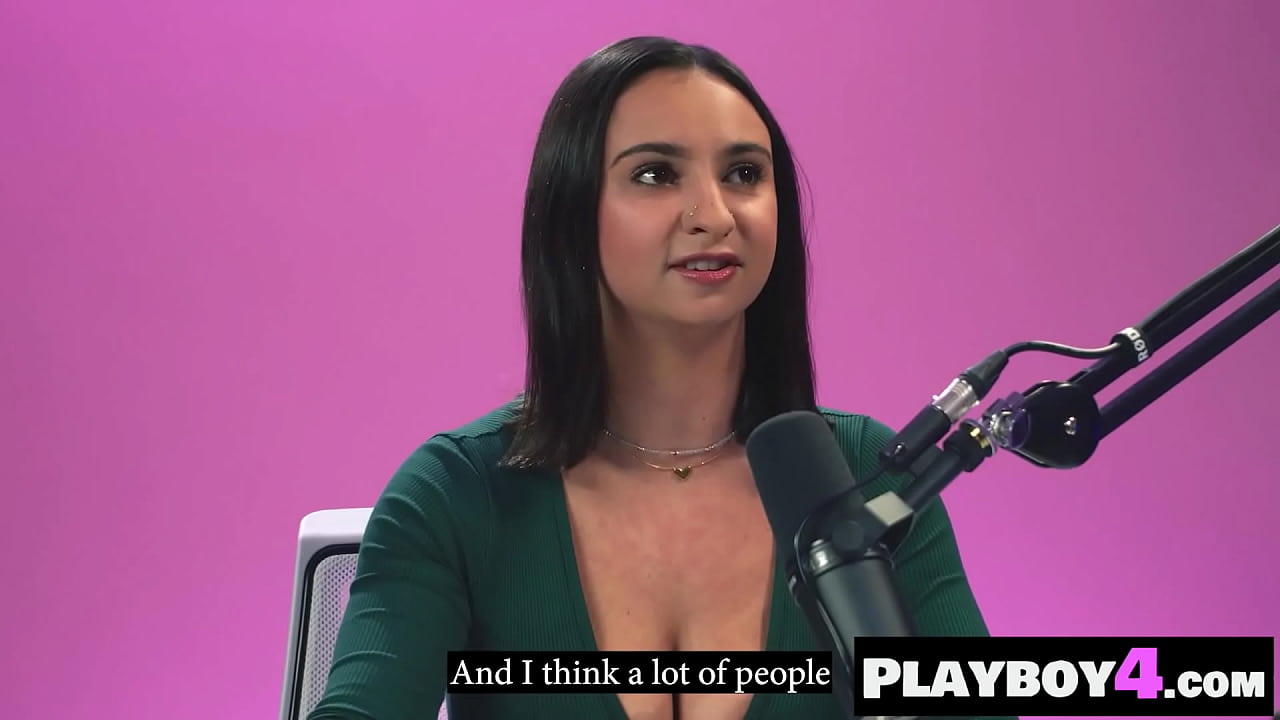 Hot big tits babe exposed her amazing body after hot striptease