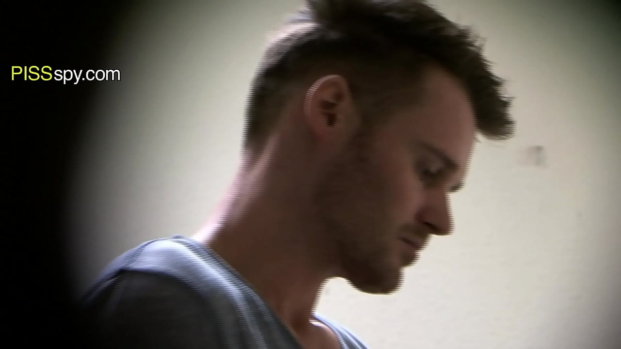 Urinal Pissing Spycam