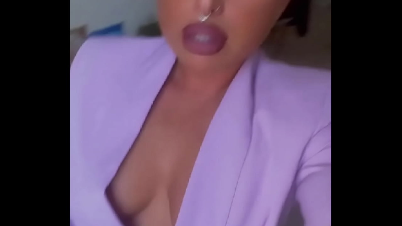 Une belle maman tr&egrave;s coquine!