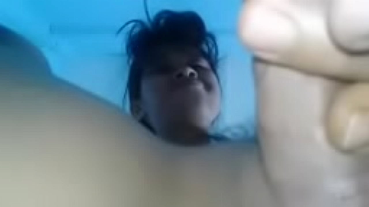 แหกหีสาวไทยเอาควยเย็ดแตดจนน้ำแตกเต็มรูหีเสียวควยมาก