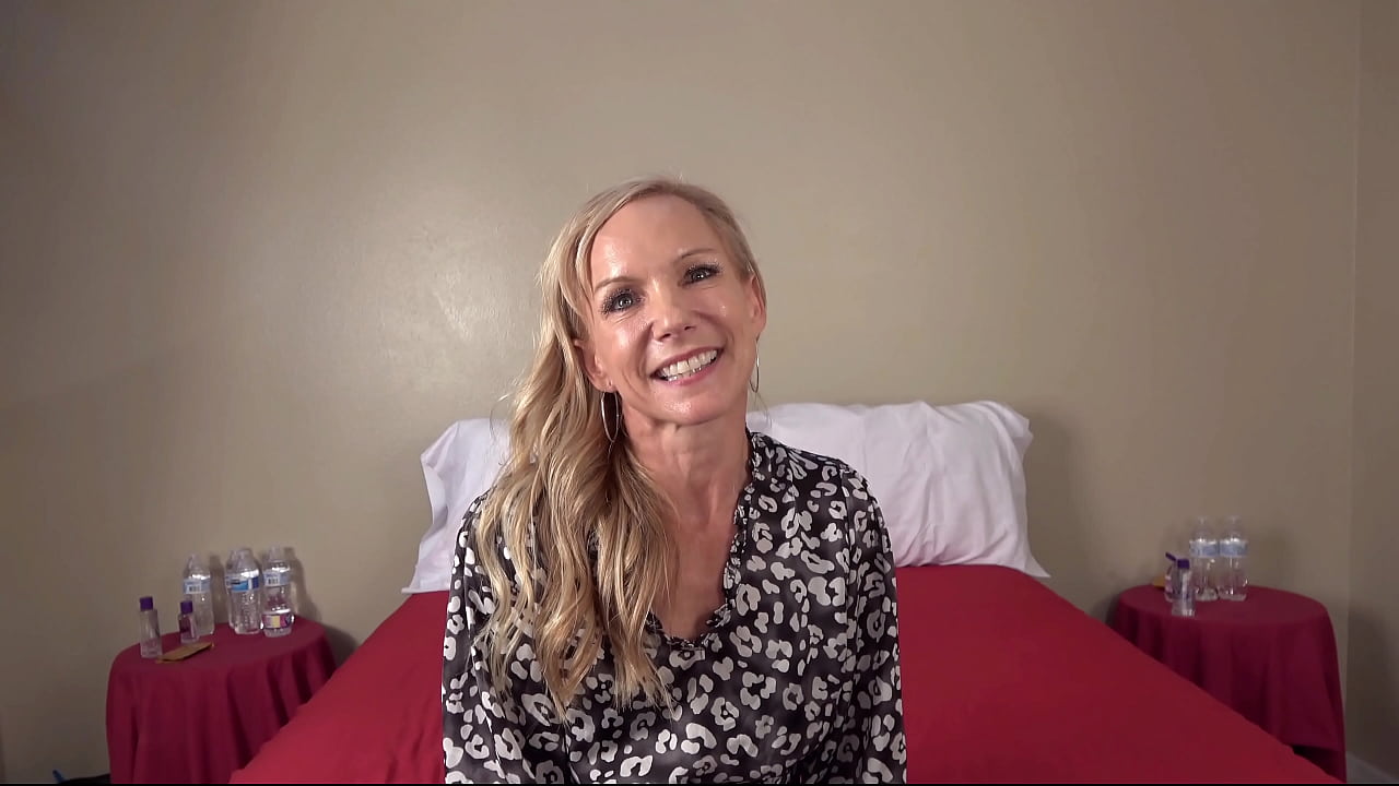 Casting Desperate Amateurs Bella and Sylvia getting their tight MILF pussies stretched out BBC action