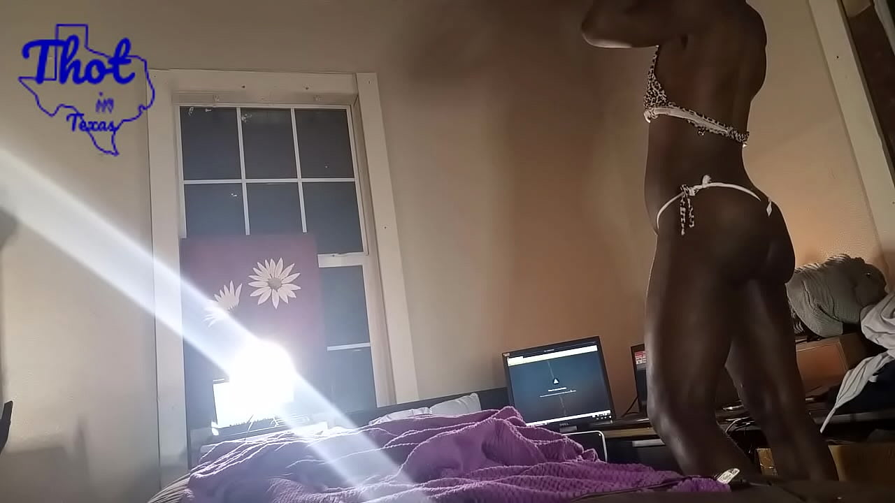 Bubble Booty Slut Backshots Ebony Bubble Butt Curvy Petite African American Ready For Creampie Looking for Hot Sex Right Now