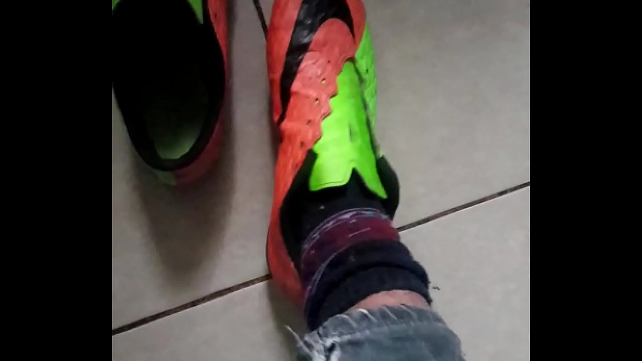 Nike Futbol naranjas y verdes