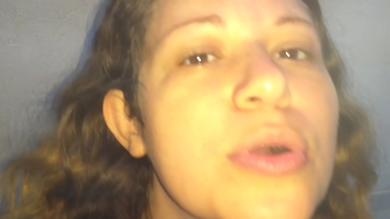 Safada deixa neg&atilde;o enfiar a l&iacute;ngua no seu cu