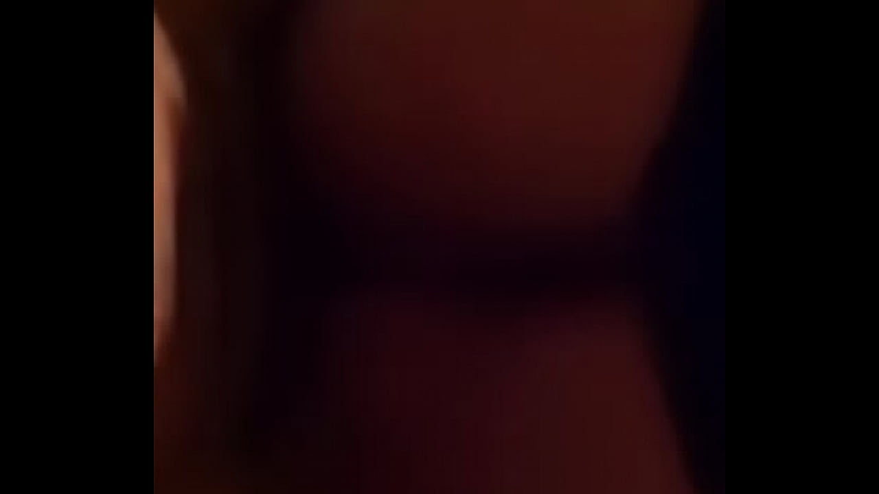 Culaso de mi amante morena mat&aacute;ndose sola