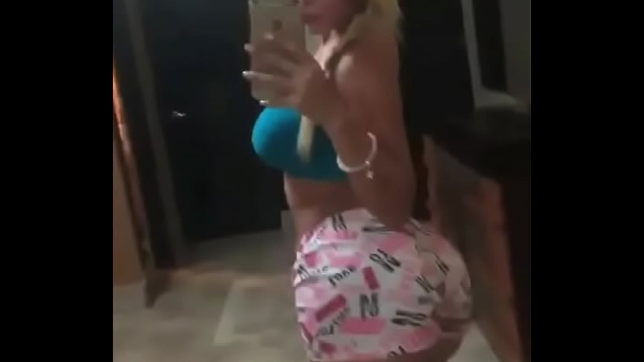 Nicole Martinez la    patrona) " Instagram photos and