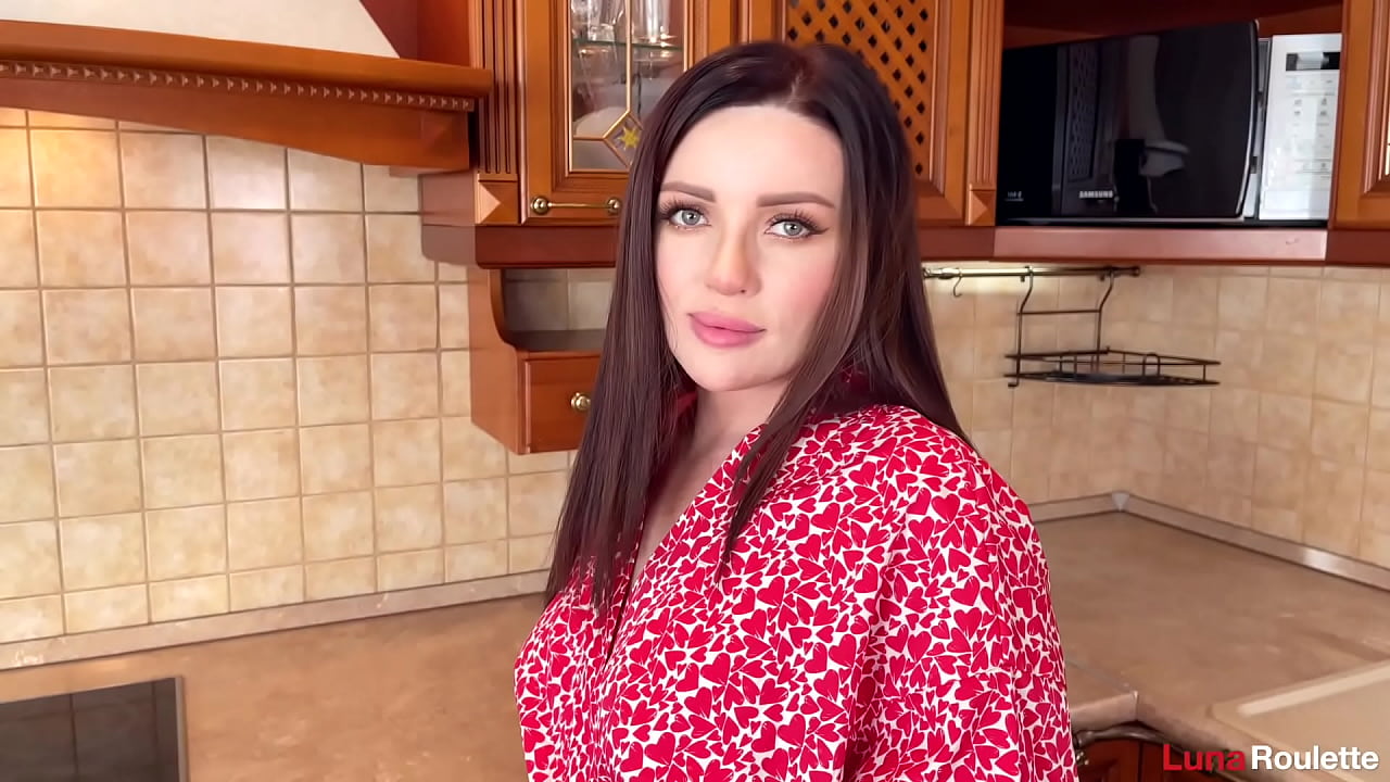 She swallows cum like a goddess