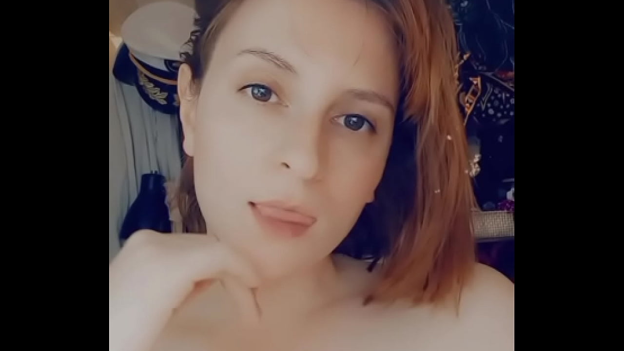 Attention vid&eacute;o gratuite uniquement pour les fans ce soir. Ma premi&egrave;re exhib ...