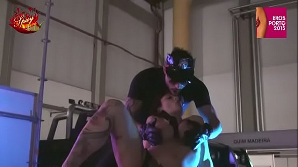 mary rider sul palco si fa scopare come una gran troia