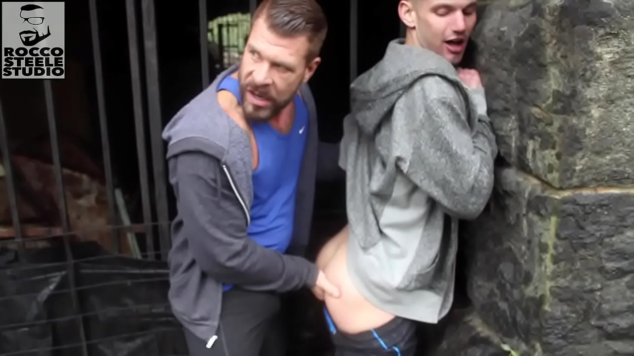 Park Pick Up ROCCO STEELE CHRIS HARDER BAREBACK