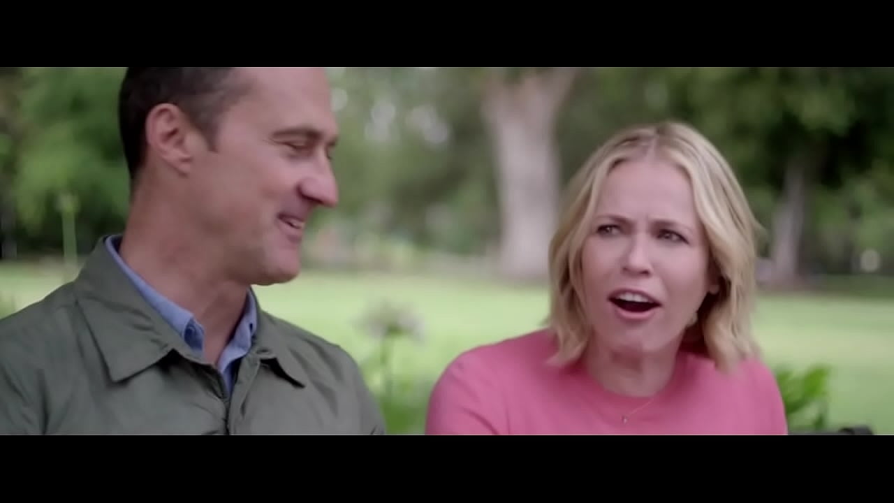 Chelsea Handler in Chelsea Does (2016) - 2