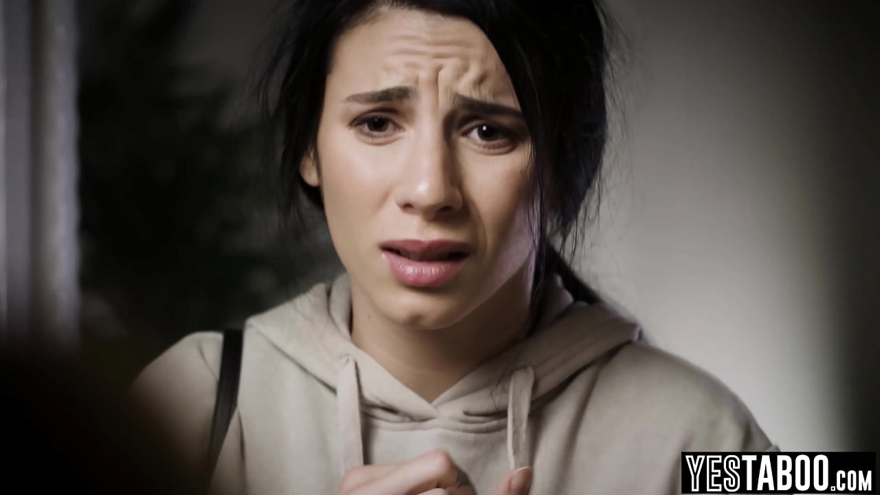 Big ass MILF doctor double penetrated with a dildo and a big dick in a BDSM session