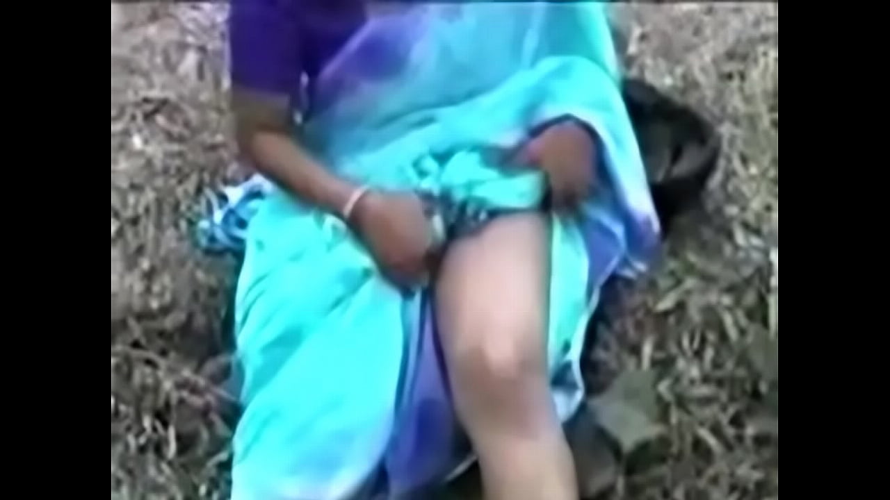 Bengali girl showing boods outside