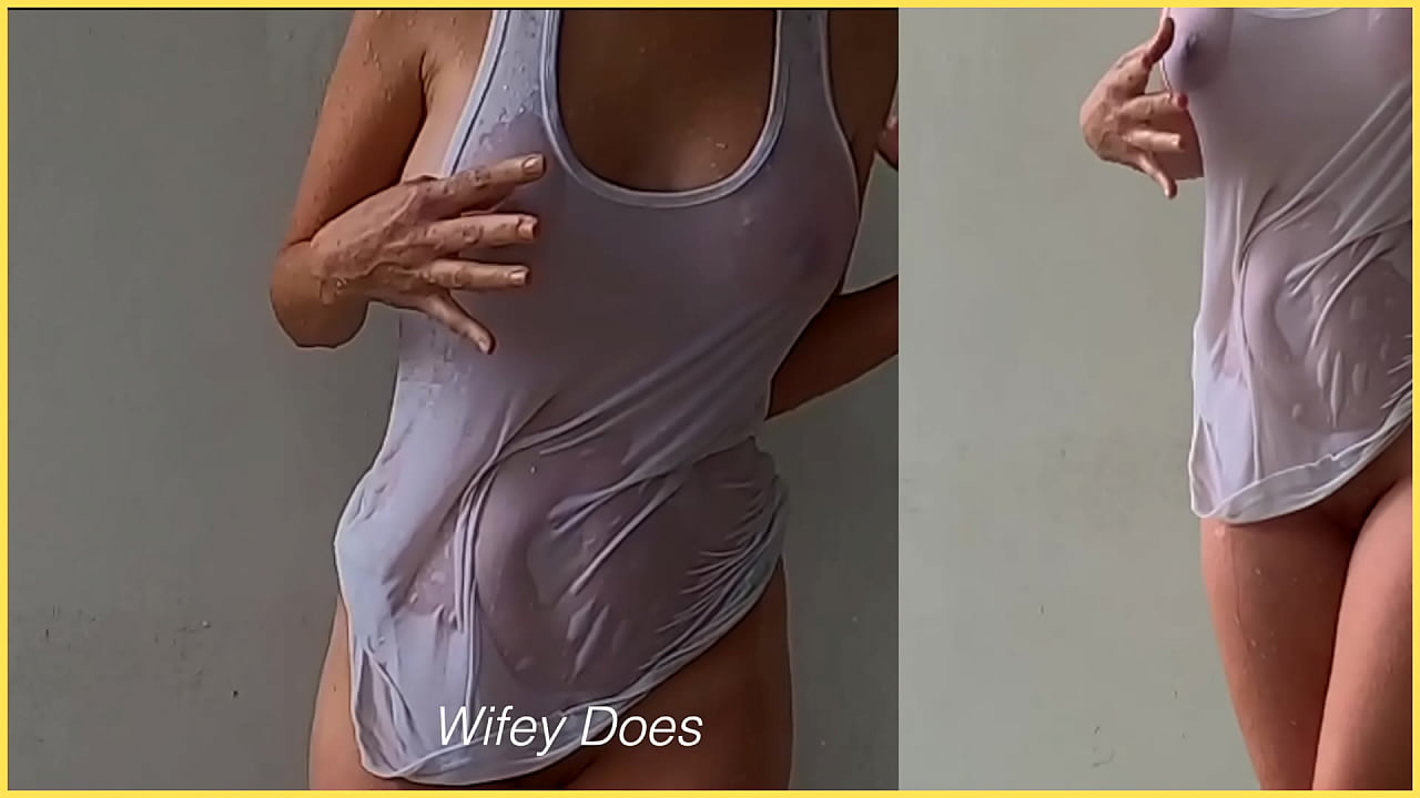 SAMPLE - MILF has braless exposure to water