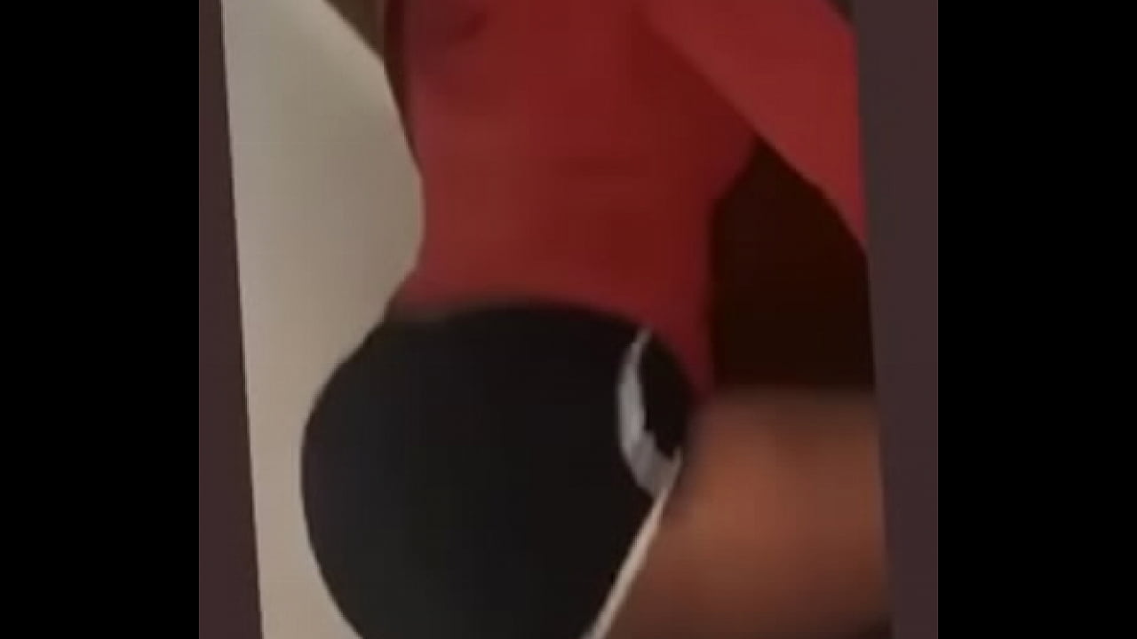 Twerking big black gorgeous ass in tight shorts