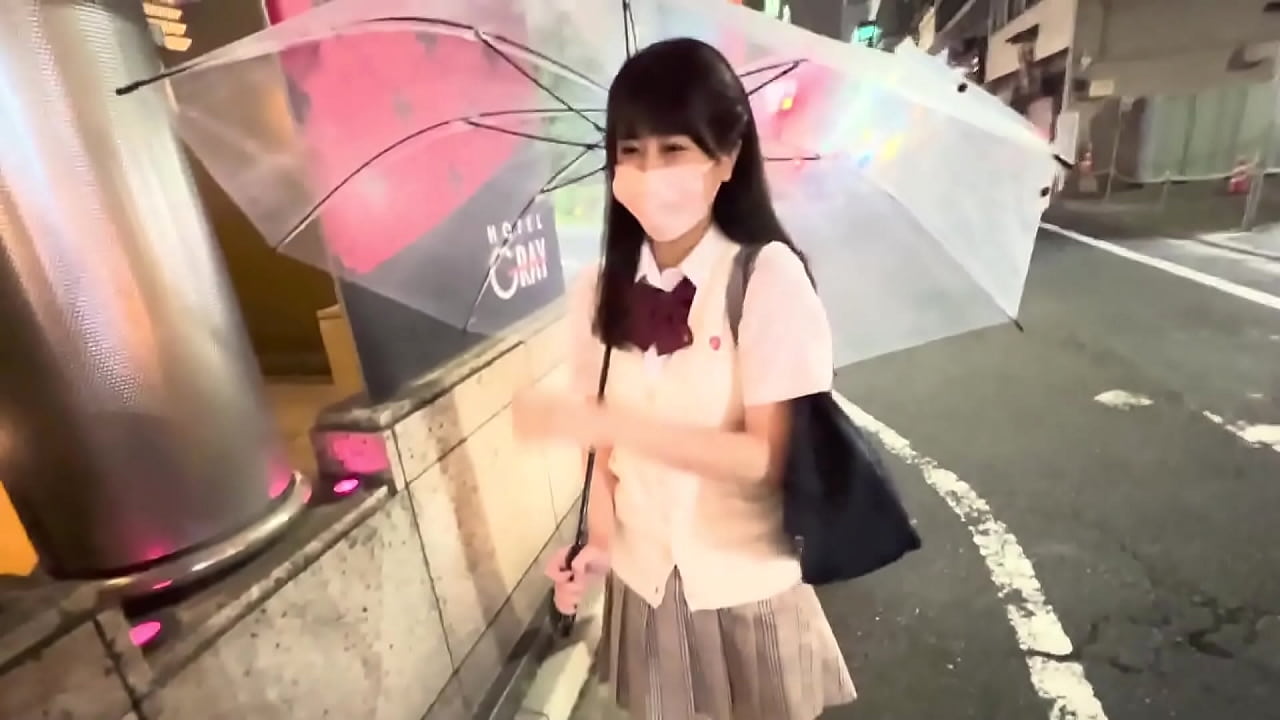 いつも一緒に下校している友達にバイトがあると嘘ついてやって来てくれました！あいりちゃんはマスクを取ってもちゃんと可愛かった&hellip;！それだけで高得点です。おまけに163cmの高身長で、おっぱいいっぱいFカップ。文句なしです。 https://x.gd/JIgKG