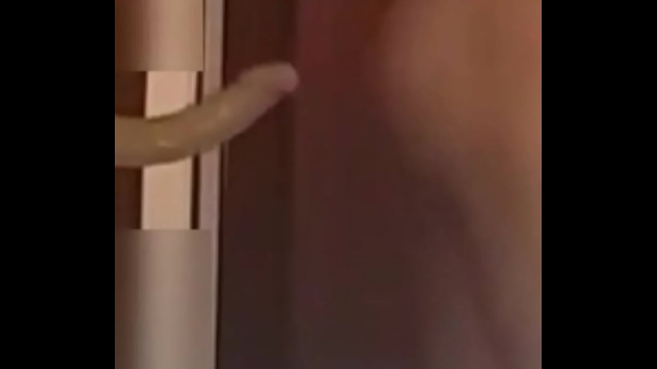 Mi Consolador me hace gozar