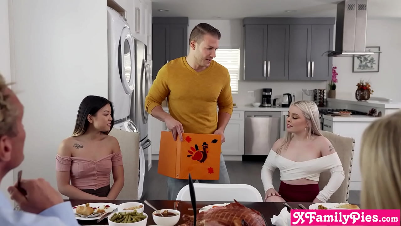 Thanksgiving with the family turned into a threesome with stepbro and his stepsisters