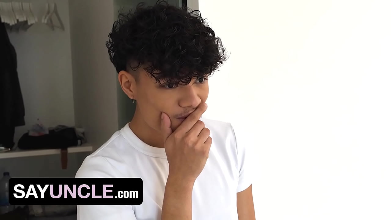 Cute Little Twink can&rsquo;t handle his coach hotness & ends up getting banged in the ass! - SayUncle AllStars featuring Andrew Lepy , The Occitan Prince