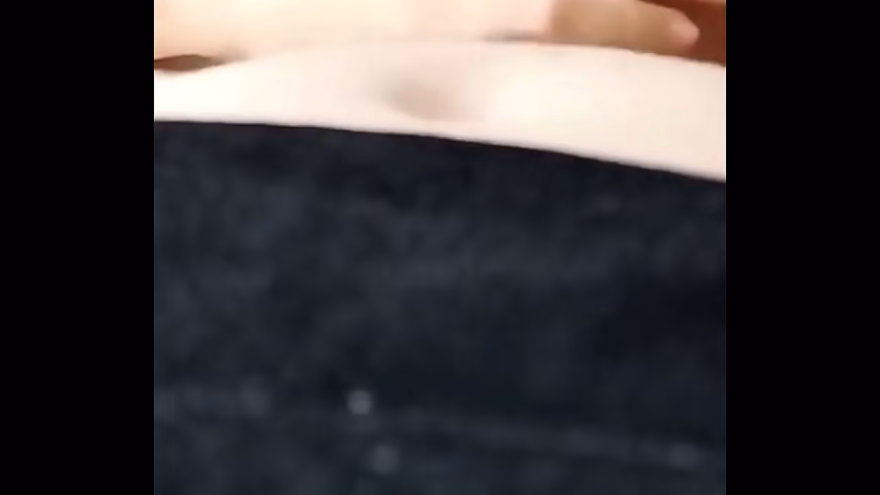 Hermosa asi&aacute;tica tetona en un rom&aacute;ntico encuentro sexual