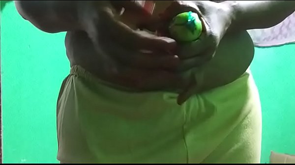 عمتي vanitha ravei تبين كبير الثدي وجمل أريد أن يمارس الجنس مع الديك طويلة