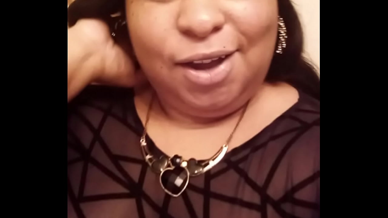 Tempting Avi says cum subscribe to her!