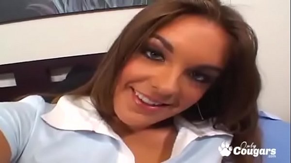 Ashlee Anne Gives A Footjob