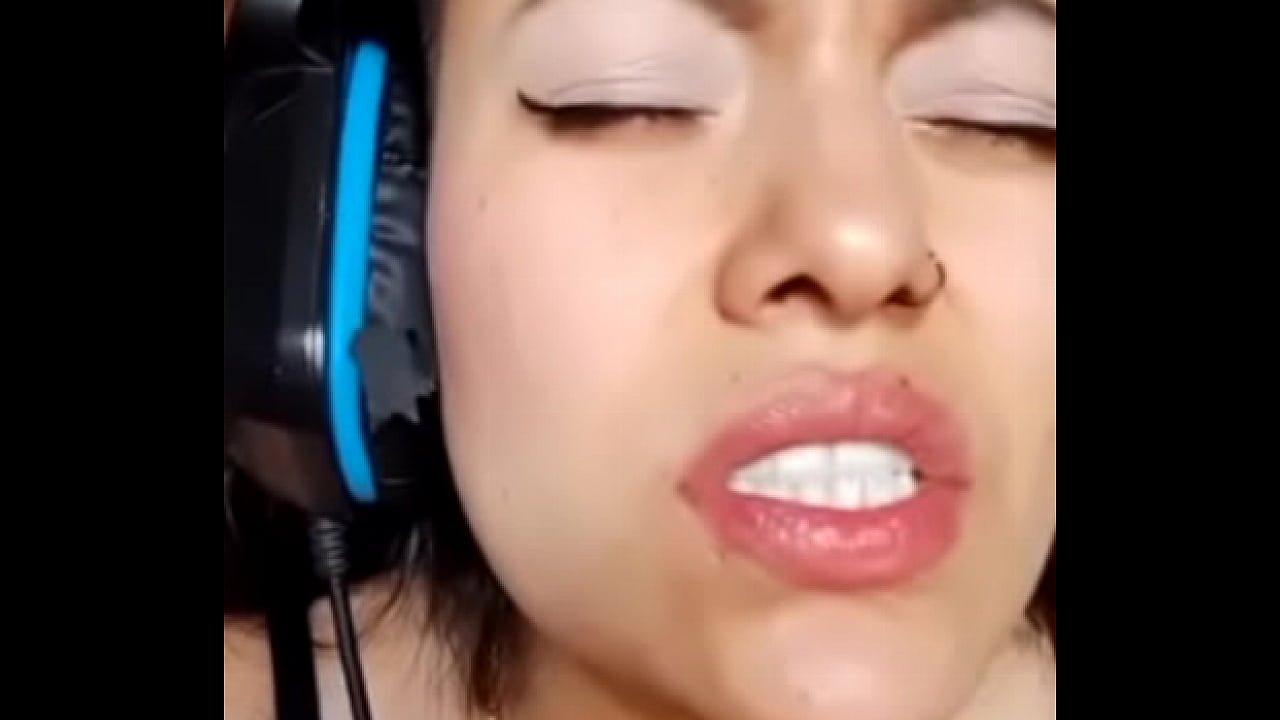 ME TOCO MIENTRAS VEO PORNO AQUI EN XVIDEOS CHORRO DE PLACER!