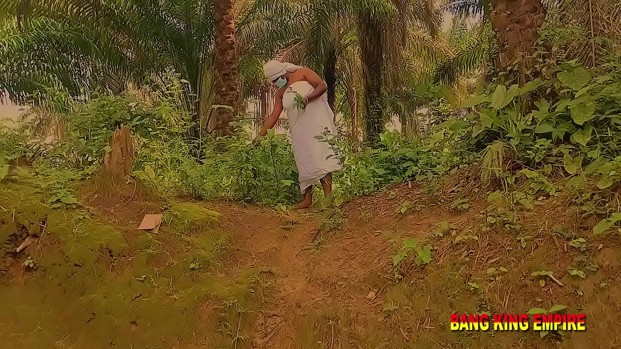 I WAS HORNY WHEN I SEE HER BBW WAIST I COULDN'T RESIST THAN TO SEEK CONSENT AND FUCKED HER WET DRIPPING PUSSY