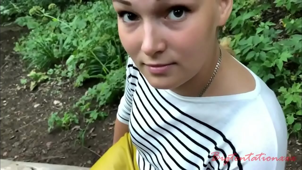 Свежий воздух ударил в голову русским голубкам и они трахнулись на природе