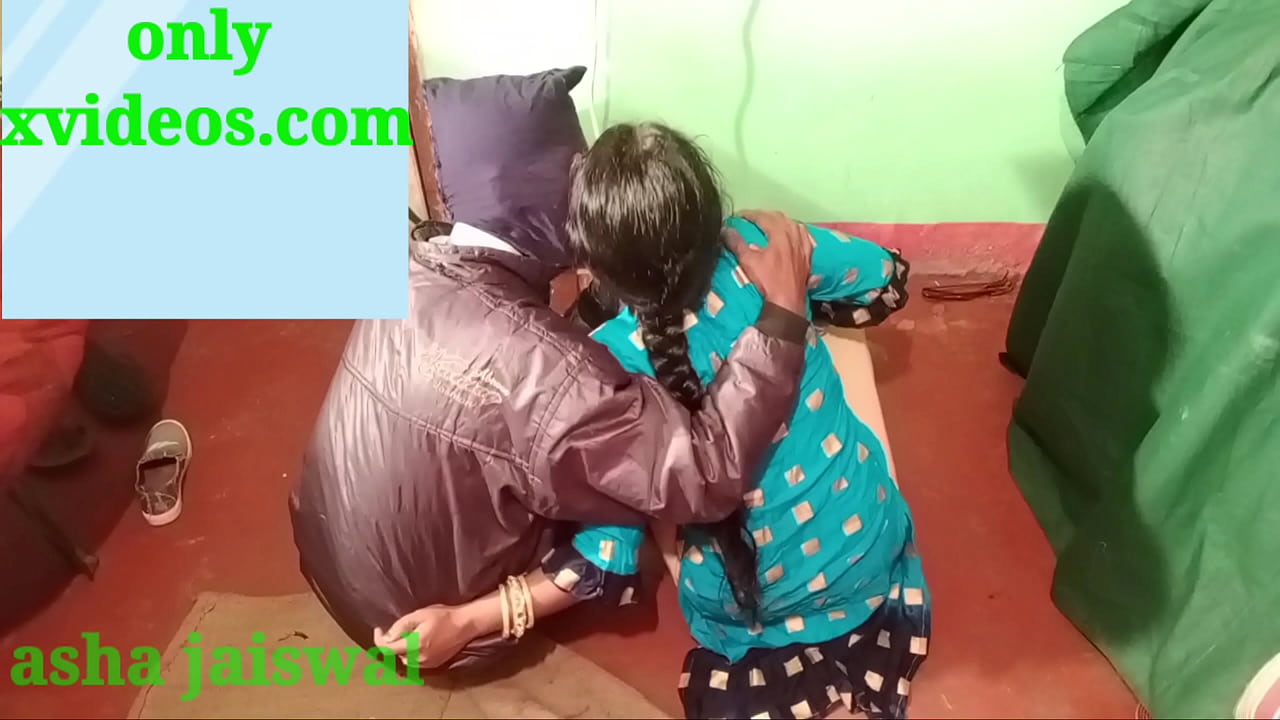 मेरी एक्स गर्ल फ्रेंड की चूत में पूरी वीर्य डाल दिया और जोर मत करो