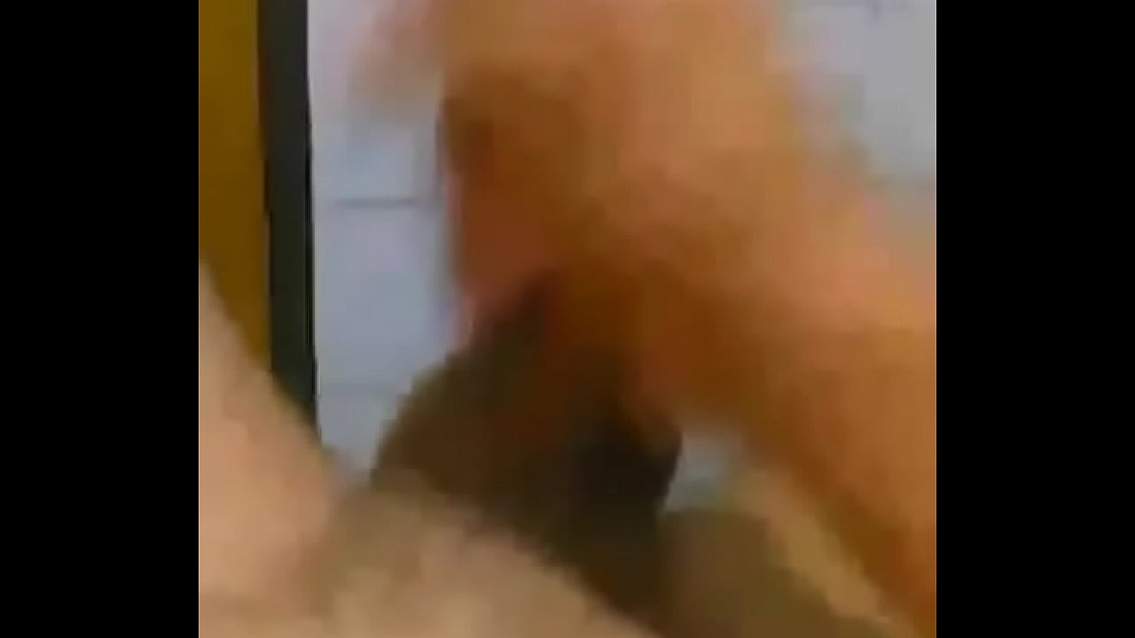 gay medellin ba&ntilde;os del trabajo