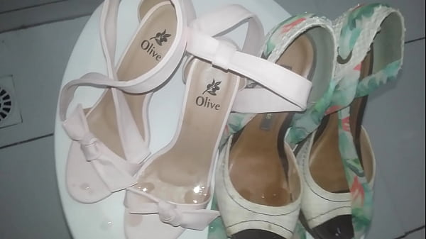 Amigo sand&aacute;lias cunhada