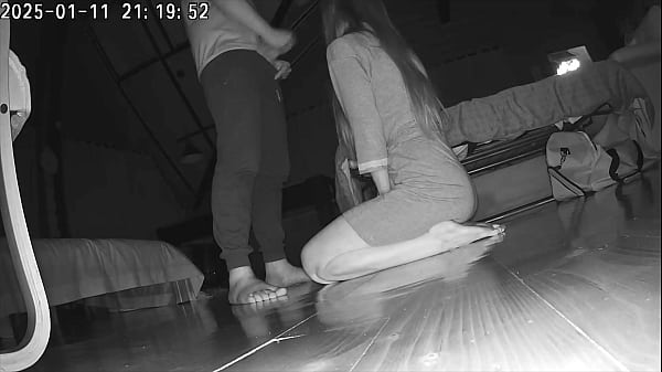 Настоящий измена, друг трахает мою жену.