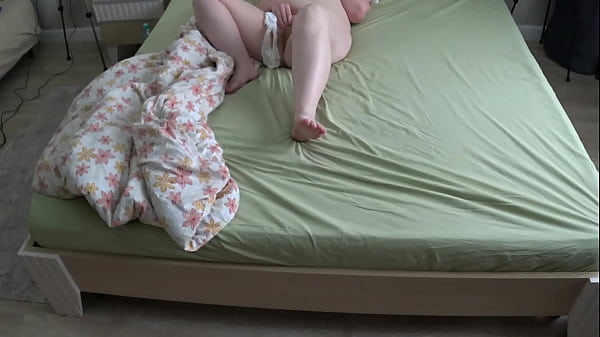 Home camera watches, a chubby wife masturbate and cum in white panties before bed. PAWG.