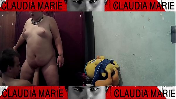 Una buena comida de co&ntilde;o, para dejarle la cara a su amigo gay llena de flujo  