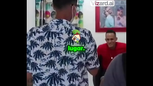 Transformando vidas a trav&eacute;s de la barber&iacute;a #barbershop #barber #apoyo #chiclenoticias #superacion #elchicletv 