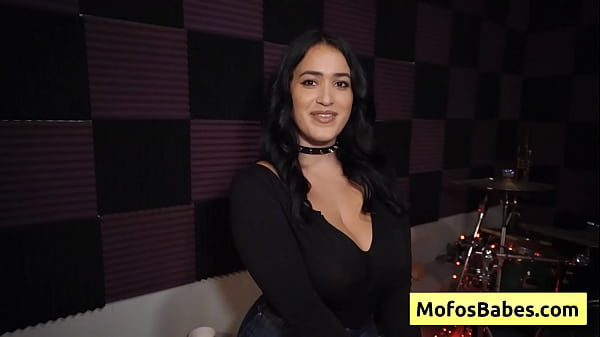 Watch this teenager with spectacular big boobs suck huge dick and loves it deep 