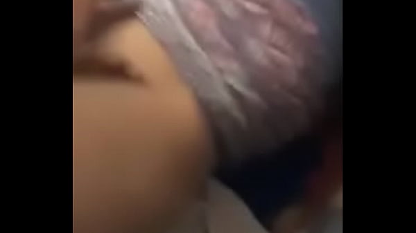 Cogiendo con mi vecina y dej&aacute;ndole mis hijos dentro  