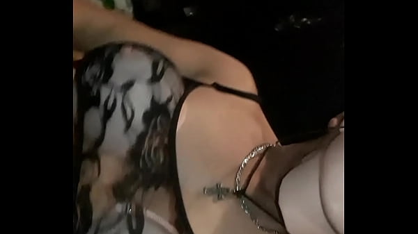 Totalmente femenina con mi nueva lencer&iacute;a 