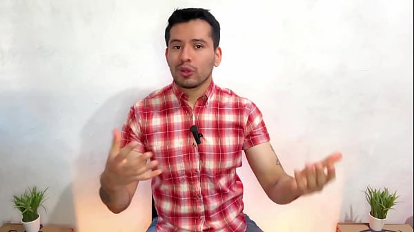 Pareja de novios hacen trio con el Policia del estacionamiento !