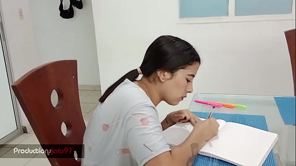 yo te ayudo con la tarea y que me das a cambio? 