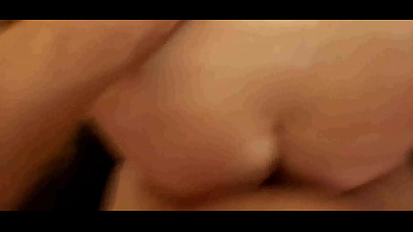 Grosse salope de l'Is&egrave;re a quatre pattes