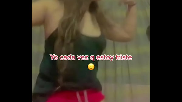 Chibola presume culo 