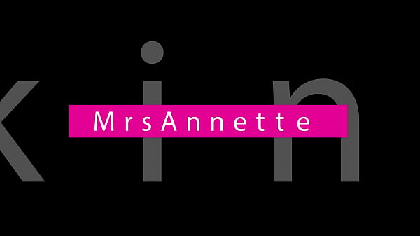 HOW TO STRETCH ANAL MISTRESS FUCKS TRANNY'S ASS LOCKED IN CHASTITY BELT. ANAL SISSY TRAINING