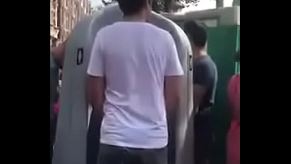 outdoor piss