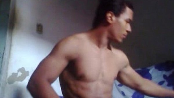 Gostosao Jose carlos mostrando o pau