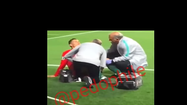 Watch cr7 getting a handjob from a staff member don't miss out