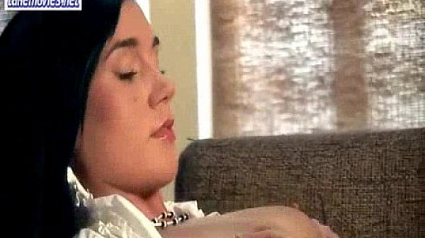 Beautiful brunette teen babe masturbating